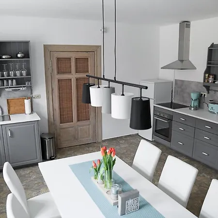 Schlossstrasse バレンシュテット