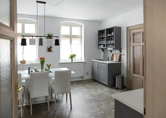 Schlossstrasse Daire